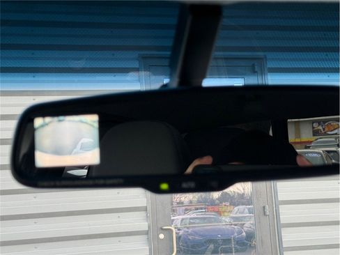 Used 2011 Toyota Tacoma 4x4 Access Cab V6 w/ TRD Off-Road Pkg image 17