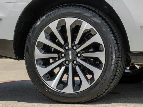 Used 2023 Lincoln Navigator L Reserve RWD image 65