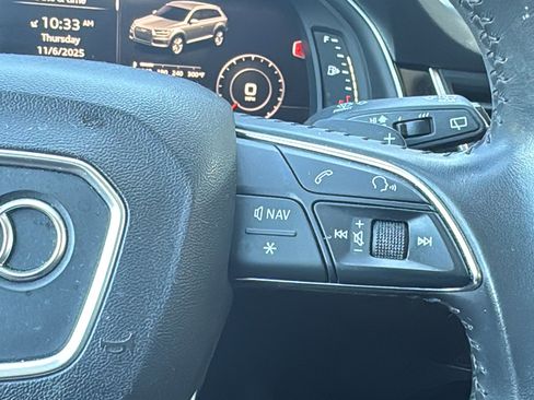 Used 2017 Audi Q7 3.0T Prestige w/ Prestige Package image 25