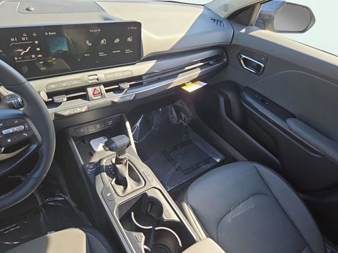 New 2026 Kia K4 EX image 21