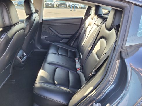 Used 2022 Tesla Model 3 Long Range image 13