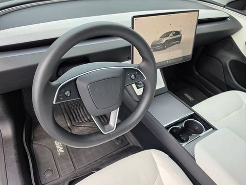 Used 2025 Tesla Model 3 Long Range AWD/4WD image 17