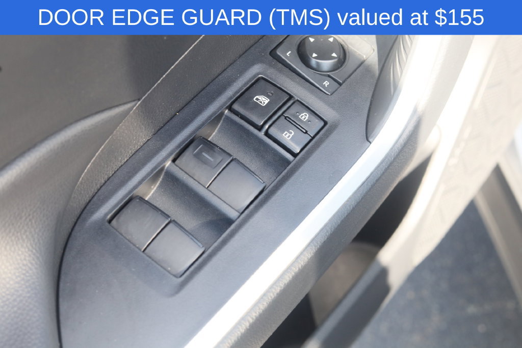 Used 2024 Toyota RAV4 LE AWD/4WD image 5