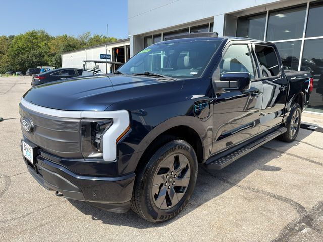 Used 2024 Ford F150 Lightning Lariat AWD/4WD image 3