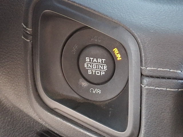Used 2024 Jeep Wrangler Unlimited Sahara w/ Technology Group AWD/4WD image 19