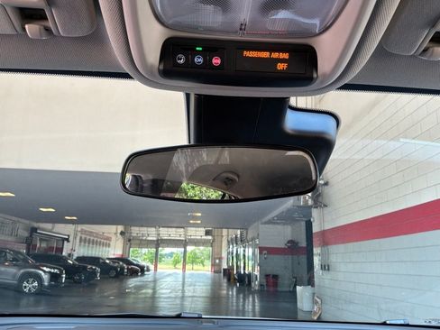 Used 2025 Buick Encore GX Preferred FWD image 16