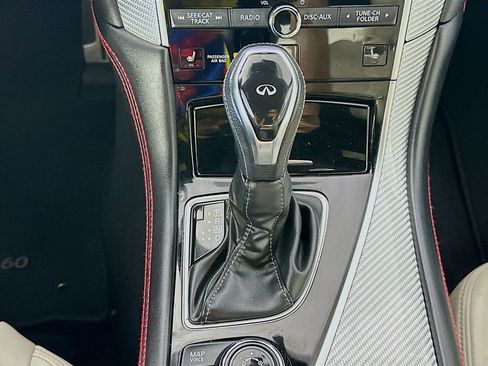 Used 2017 INFINITI Q60 Red Sport 400 RWD image 16