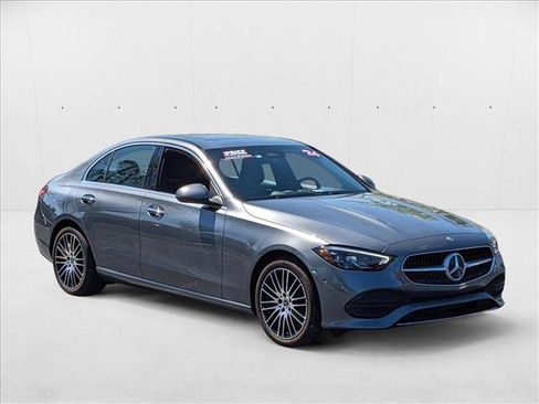 Used 2024 Mercedes-Benz C 300 Sedan image 3