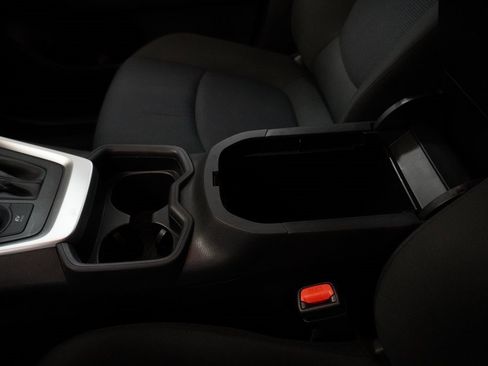 Used 2020 Toyota RAV4 LE image 10