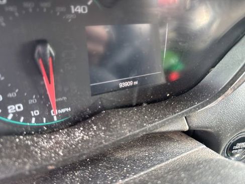 Used 2018 Chevrolet Trax LT w/ LT Convenience Package image 5