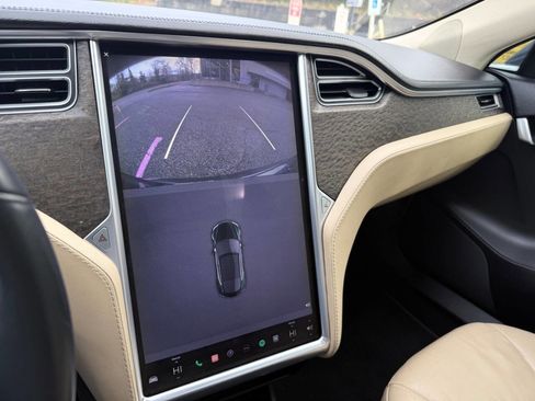 Used 2013 Tesla Model S Performance image 22
