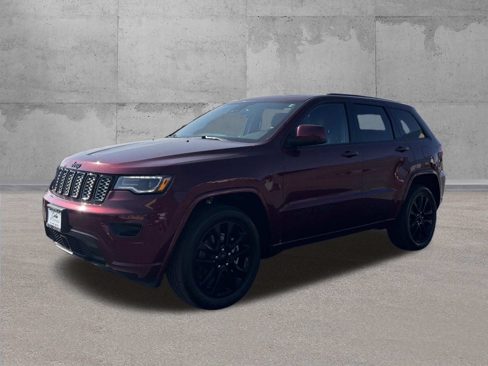 Used 2021 Jeep Grand Cherokee Laredo X AWD/4WD image 3