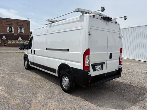 Used 2021 RAM ProMaster 2500 w/ Convenience Group FWD image 5