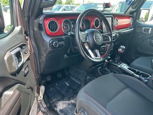 Used 2021 Jeep Wrangler Unlimited Rubicon AWD/4WD image 7