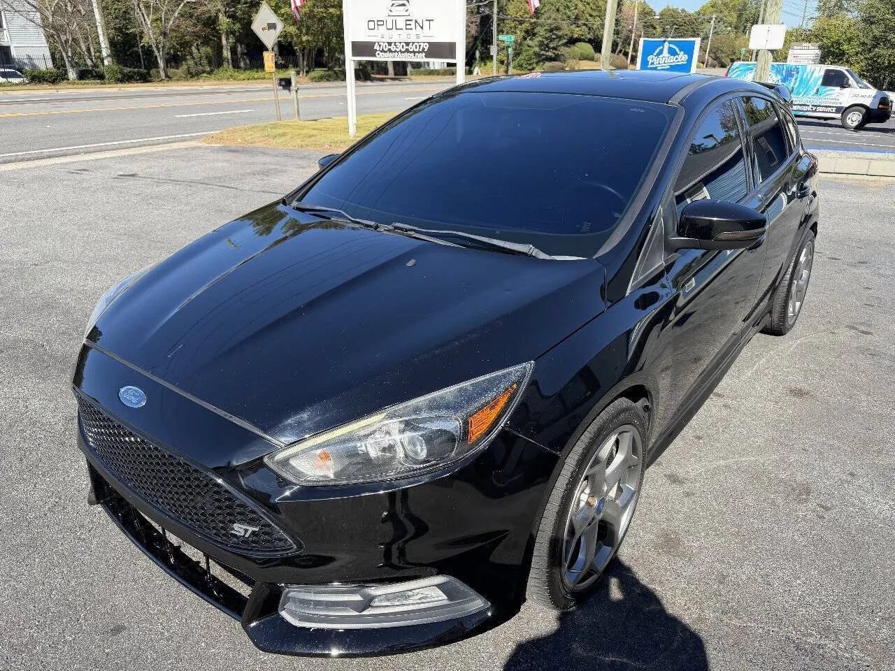 Used 2016 Ford Focus ST w/ Equipment Group 401A FWD image 3