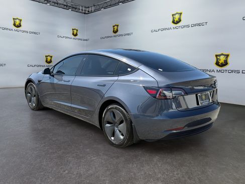 Used 2023 Tesla Model 3 Standard Range RWD image 3