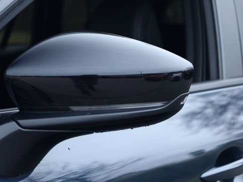 Used 2025 MAZDA CX-50 AWD 2.5 S w/ Premium Package image 16