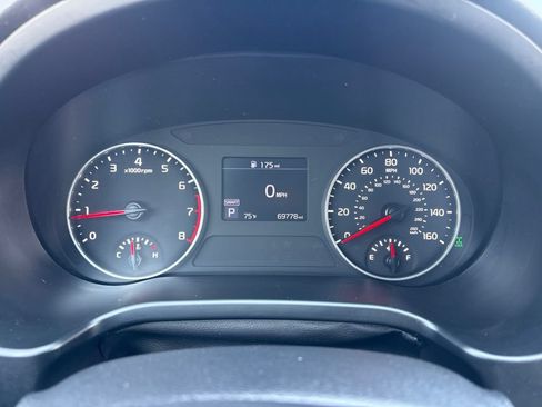 Used 2021 Kia Seltos LX AWD/4WD image 11