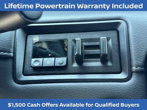 New 2025 Nissan Armada Platinum Reserve image 9