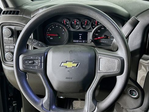 Used 2025 Chevrolet Silverado 2500 Custom w/ Custom Value Package image 18