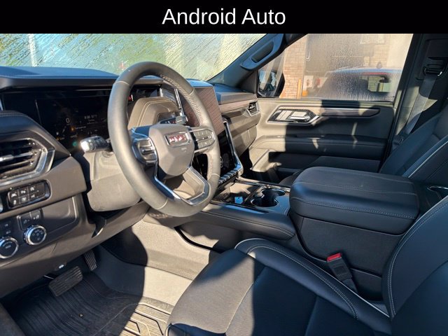 Used 2025 GMC Yukon Elevation w/ LPO, Elevation Black Package AWD/4WD image 13