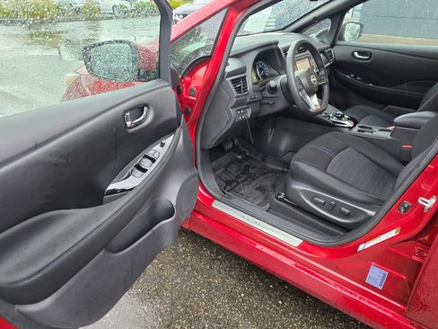 Used 2024 Nissan Leaf SV Plus FWD image 15