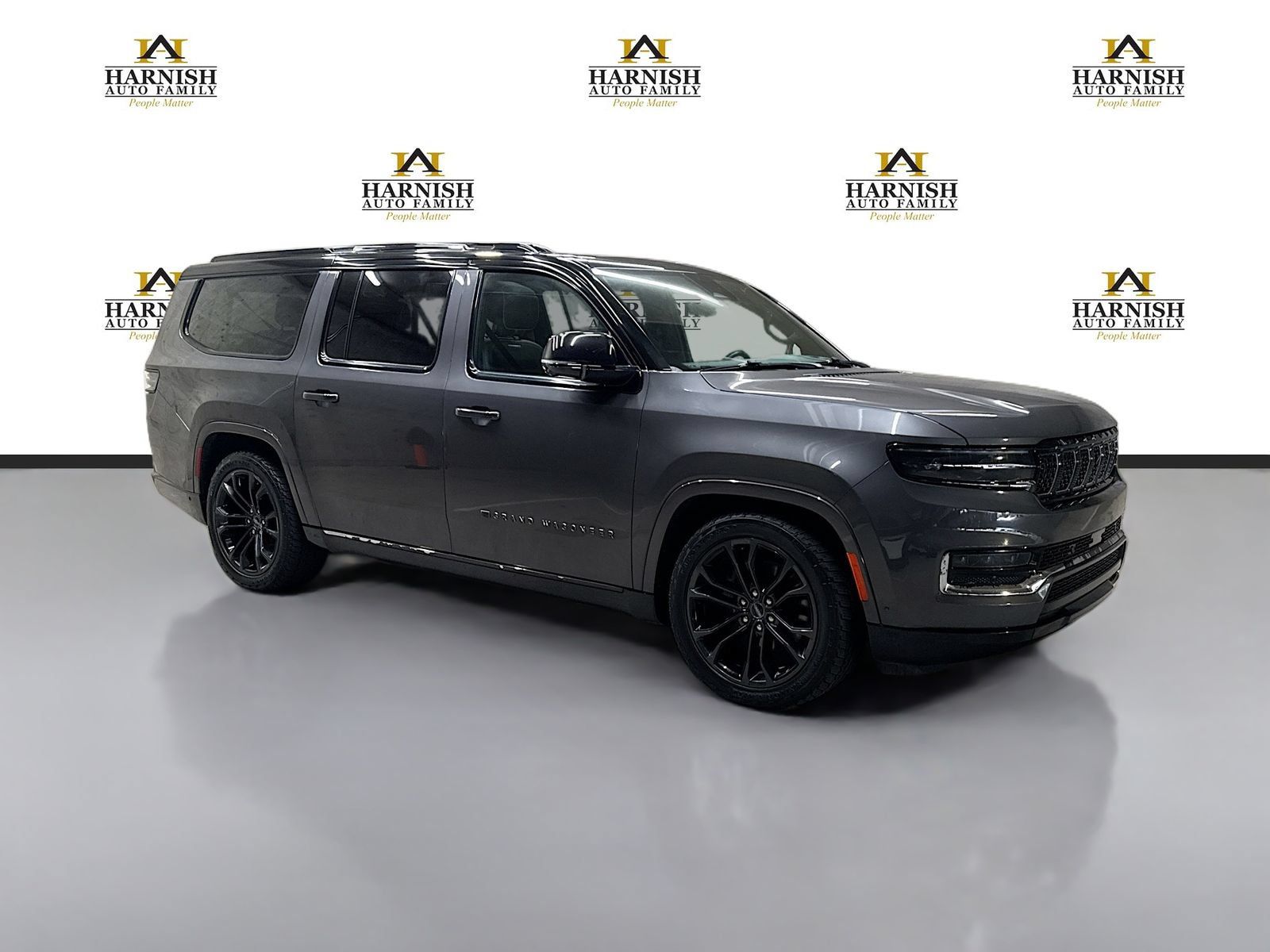 Used 2024 Jeep Grand Wagoneer L Series II w/ Quick Order Packagew 28T AWD/4WD image 3