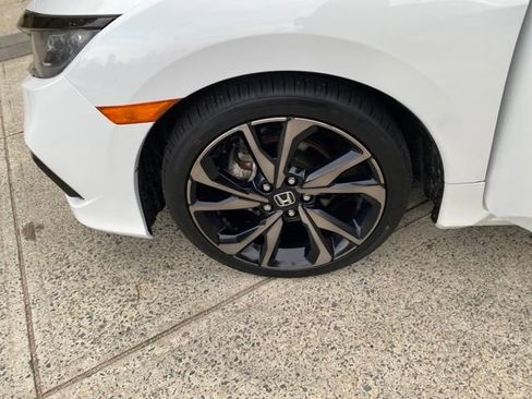 Used 2020 Honda Civic Sport image 29