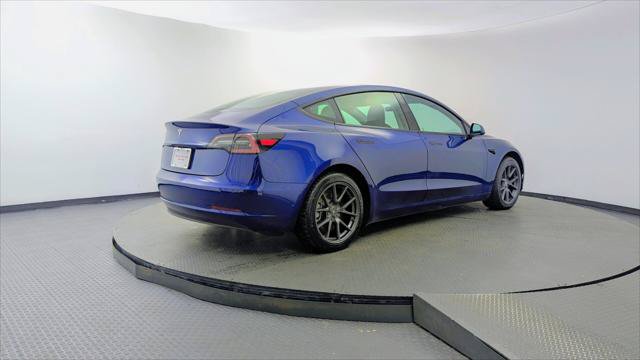 Used 2022 Tesla Model 3 RWD image 7