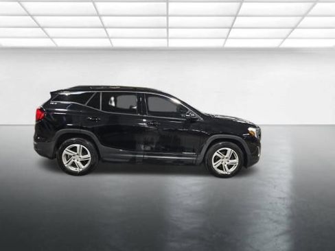 Used 2018 GMC Terrain SLE w/ Driver Convenience Package FWD image 3