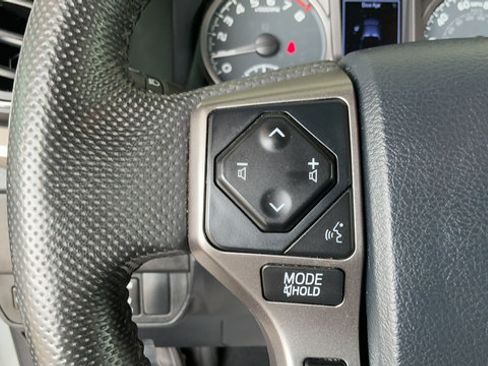 Used 2020 Toyota Tacoma Limited AWD/4WD image 12