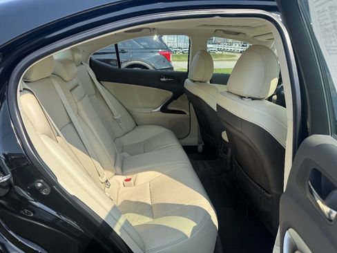 Used 2011 Lexus IS 350 AWD w/ Luxury Plus Value Edition image 9