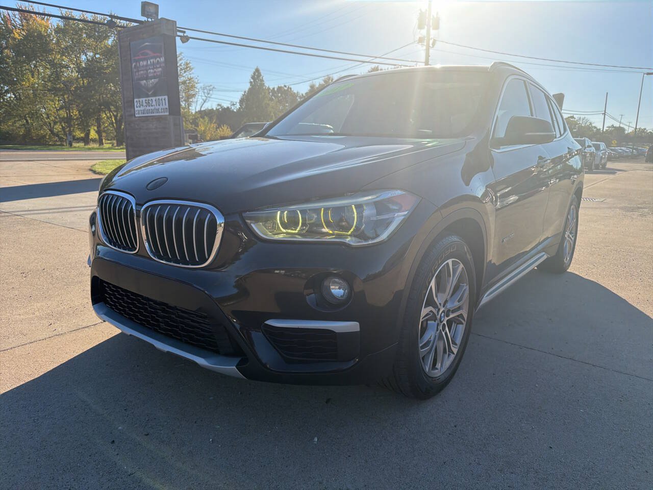 Used 2017 BMW X1 xDrive28i AWD/4WD image 1