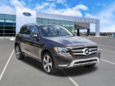 Used 2018 Mercedes-Benz GLC 300 4MATIC image 6