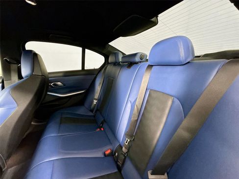 Used 2023 BMW M3 w/ M Carbon Exterior Package RWD image 31