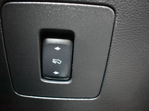 Used 2015 Ford F150 Lariat AWD/4WD image 37