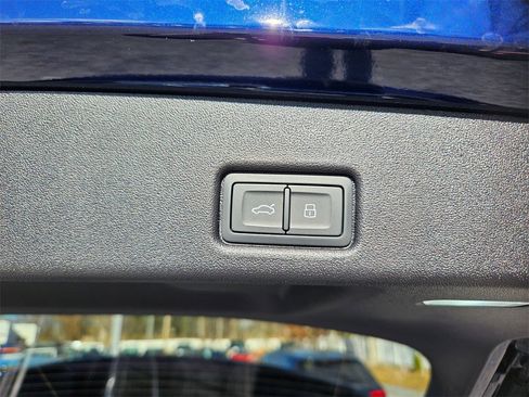 New 2025 Audi Q5 Premium Plus image 23