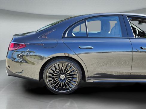 New 2026 Mercedes-Benz E 350 Sedan image 39