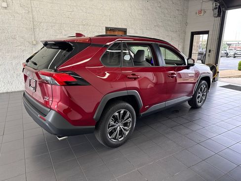 Used 2025 Toyota RAV4 XLE Premium w/ Weather Package AWD/4WD image 8