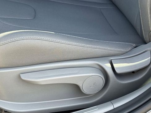 New 2025 Hyundai Elantra Sport image 30