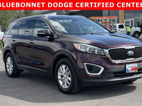 Used 2016 Kia Sorento FWD w/ LX Convenience Package image 3