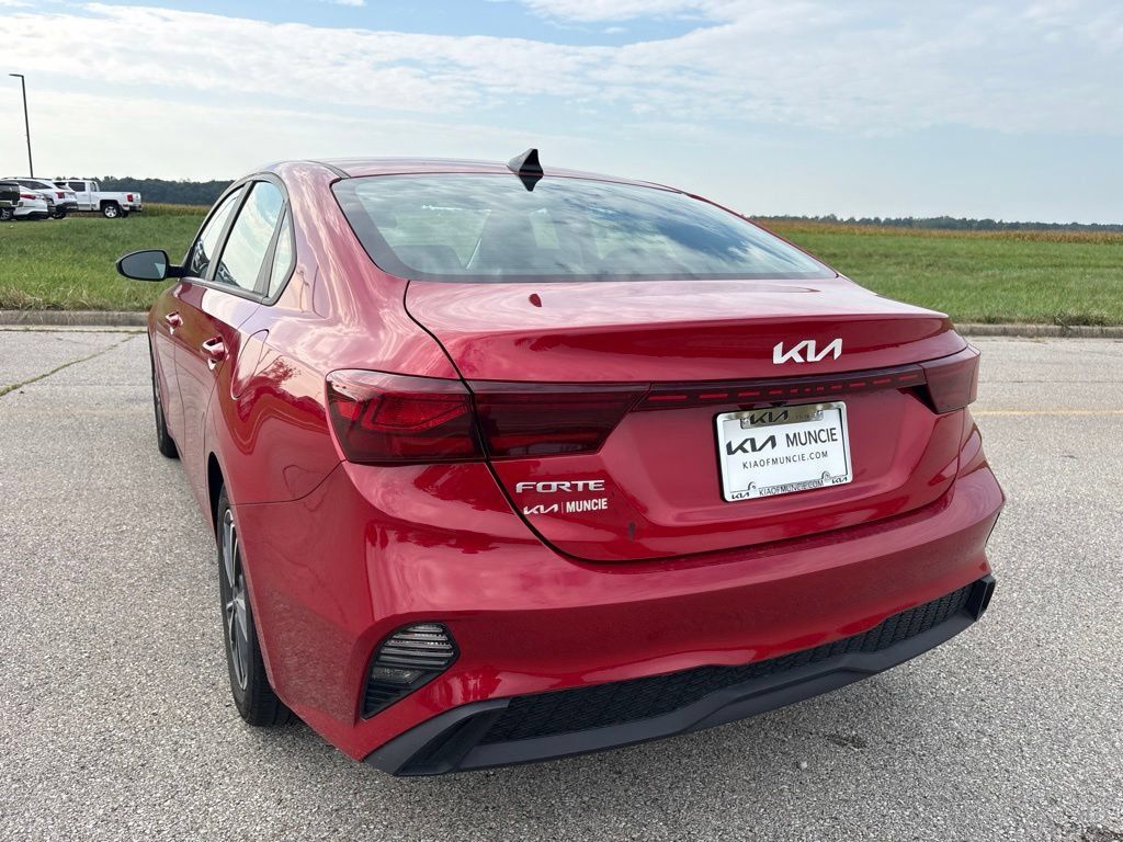 Certified 2023 Kia Forte LXS FWD image 10