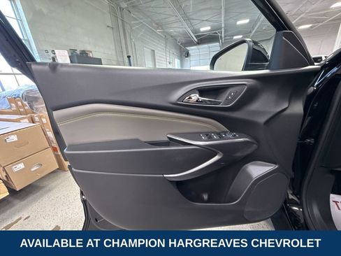 Used 2025 Chevrolet Trax ACTIV w/ Driver Confidence Package FWD image 30