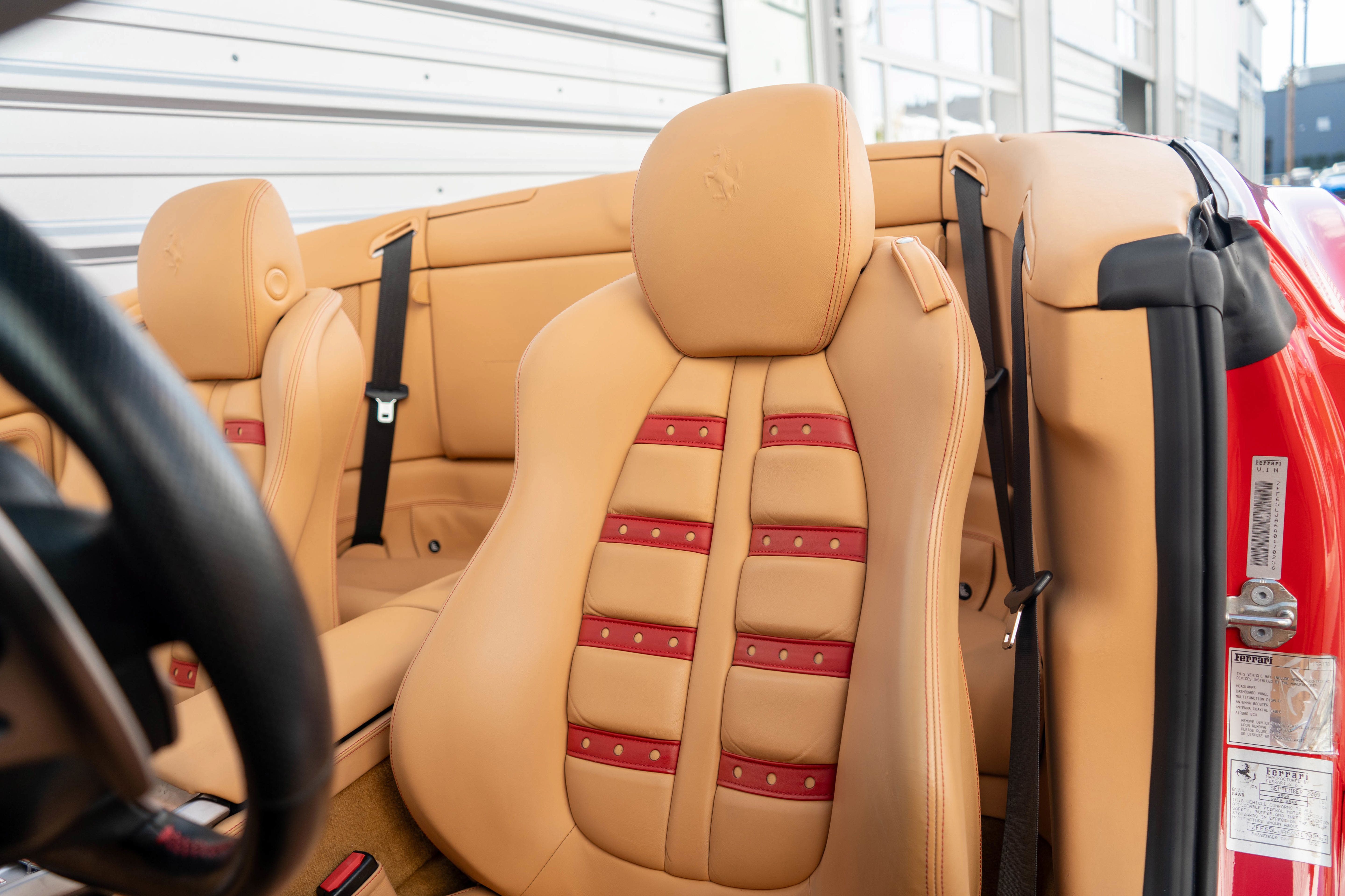 Used 2010 Ferrari California RWD image 11