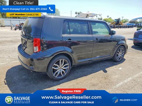 Used 2013 Scion xB FWD image 4