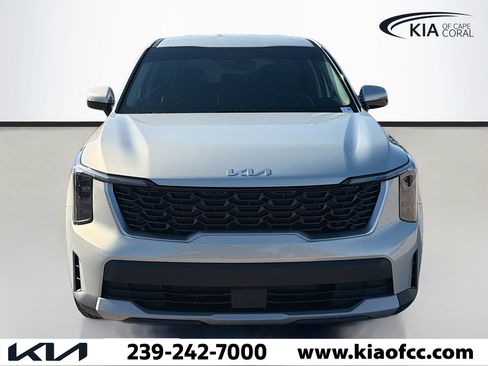 New 2026 Kia Sorento LX FWD image 7