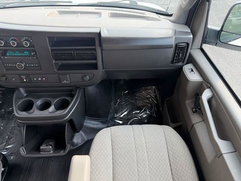 Used 2023 GMC Savana 2500 Extended w/ Driver Convenience Package RWD image 24