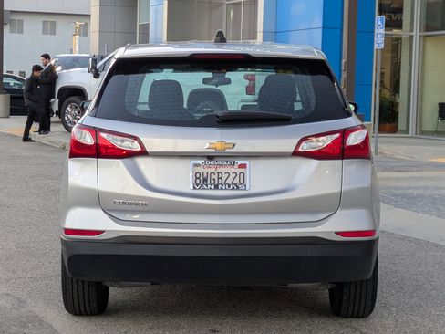Used 2021 Chevrolet Equinox LS image 6