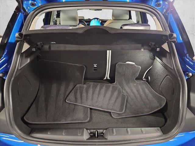 Used 2026 MINI Cooper 4-Door Hardtop FWD image 6