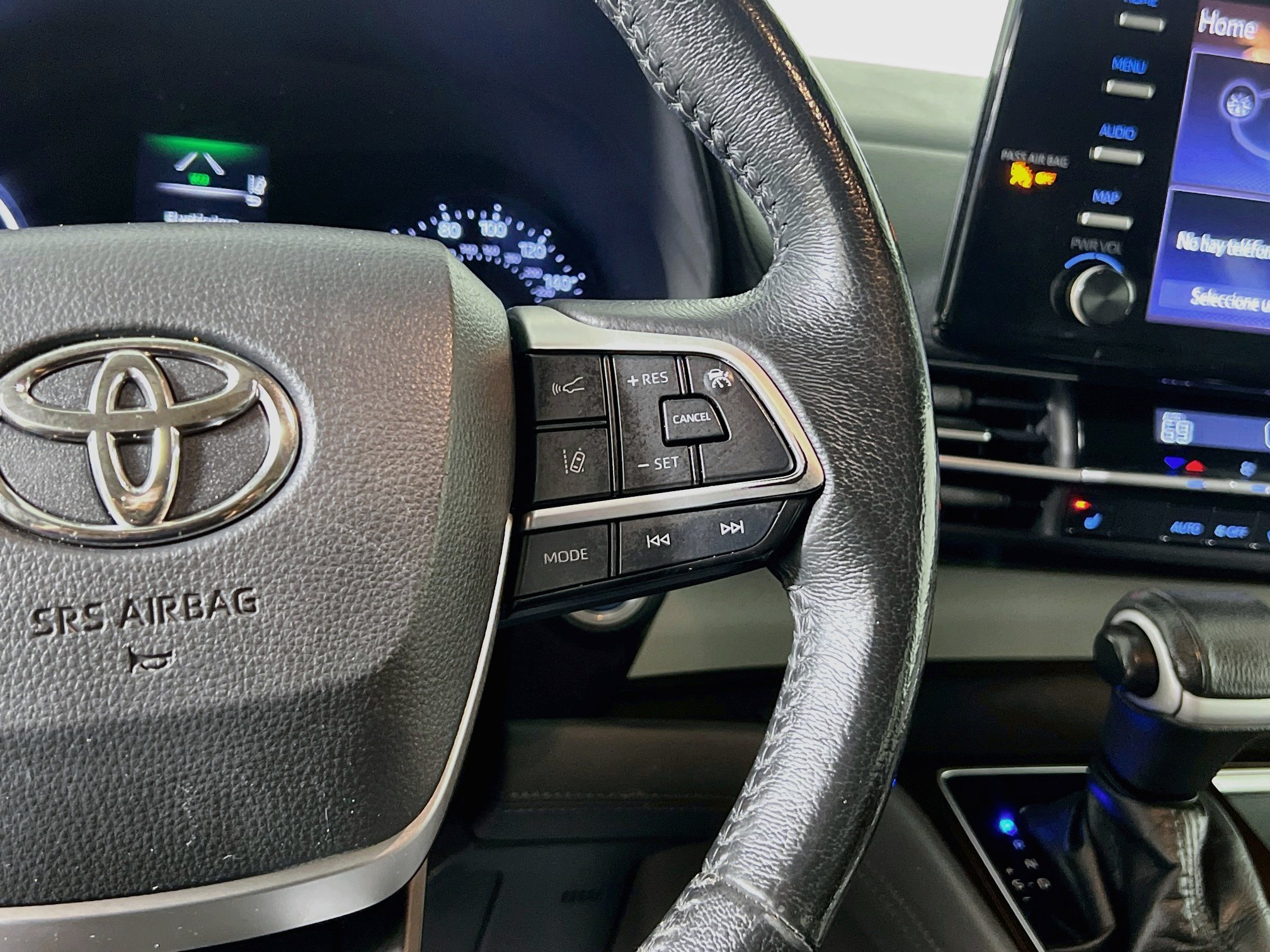 Used 2022 Toyota Sienna XLE FWD image 20
